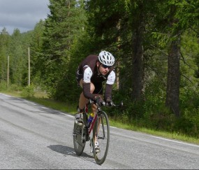 弗拉霍维奇高薪引热议，托尼，球员身价非其过，市场规律使然
