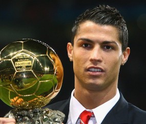 什琴斯尼透露，莱万恢复超预期，国家德比登场成疑但存希望