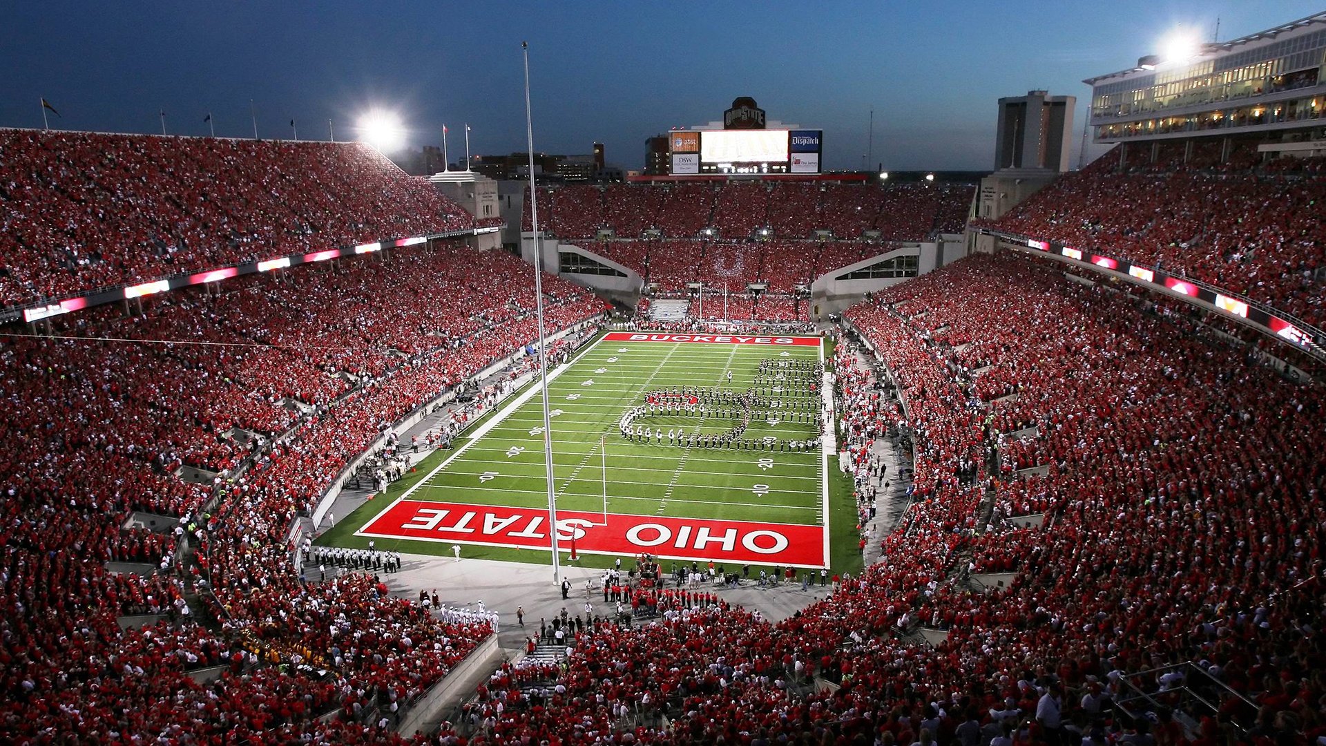 23岁新星打破尘封15年世界纪录,田径史迎来崭新篇章