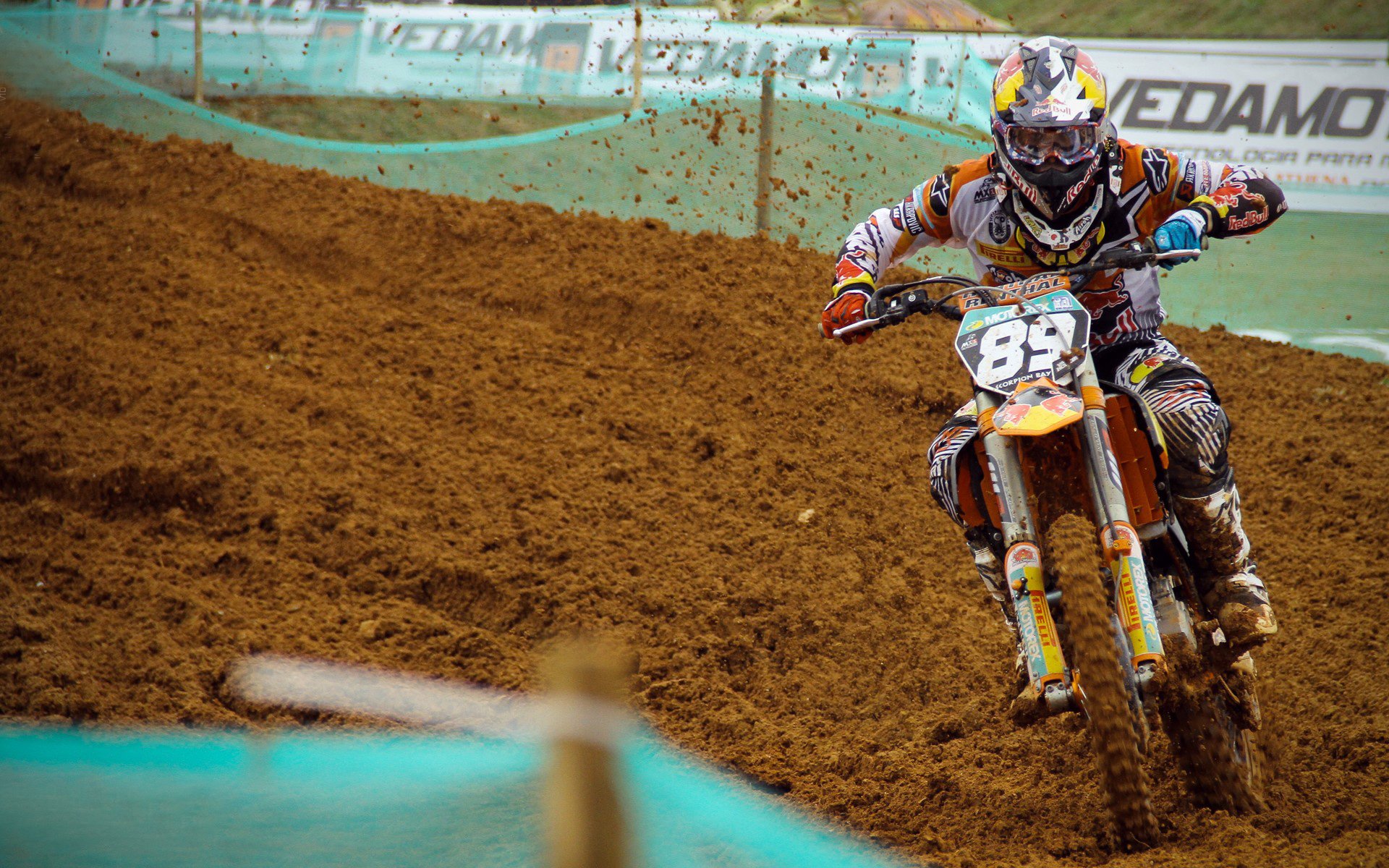 激情四射！全国田径锦标赛接力赛上演巅峰对决