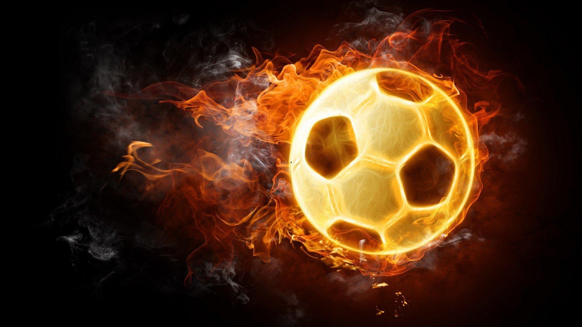 皇马更衣室风波再起，维尼修斯被换下引发不满，高层管理能力遭质疑