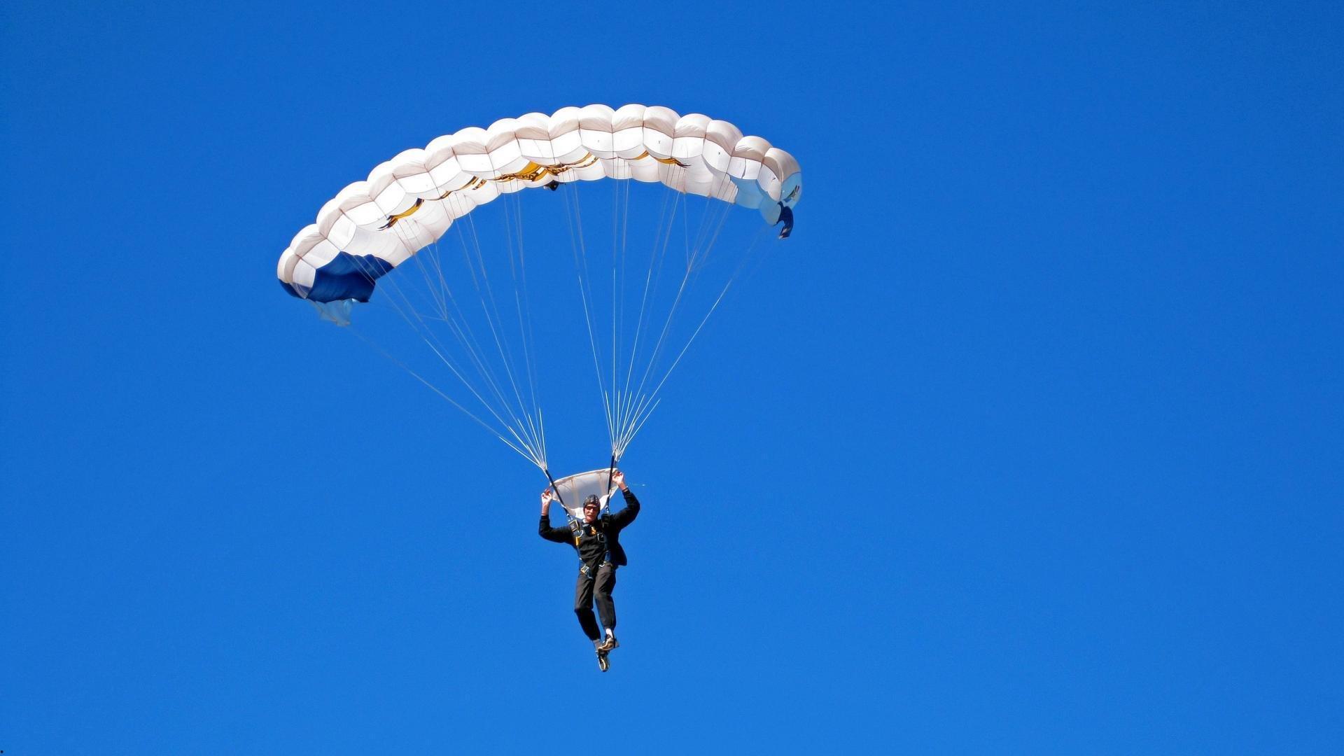 空中主宰，福法纳对阵巴萨的垂直艺术